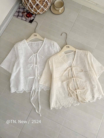Áo kiểu cột dây thêu hoa nổi