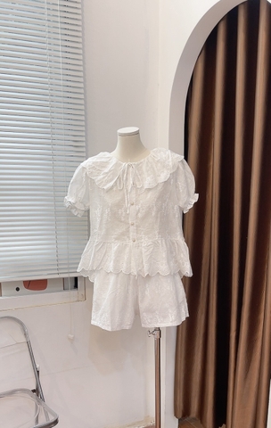 Set áo ren cổ sen kèm quần ren
