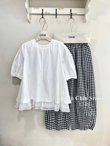 Set áo babydoll trắng quần caro đen dài