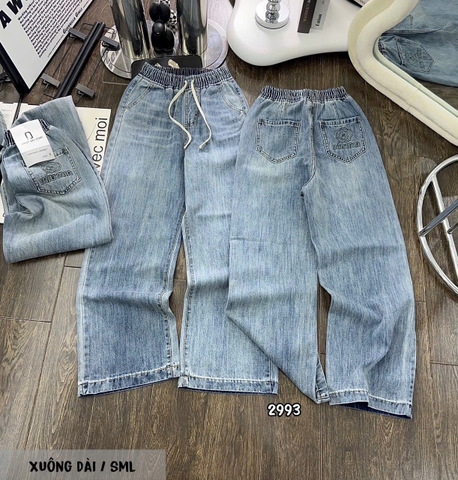 J45 suông dài túi sau thêu hoa và chữ miu min 2993