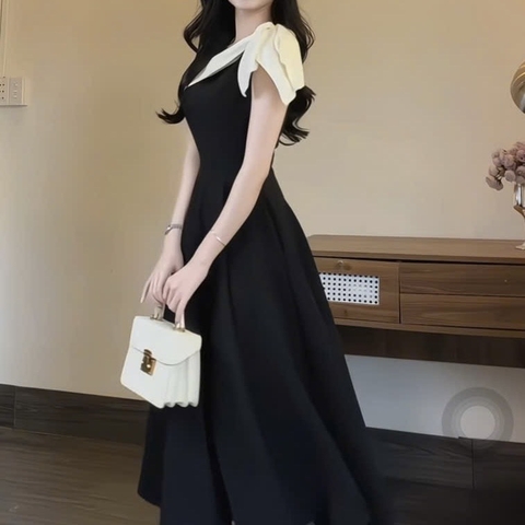 Đầm thiết kế lệch vai dáng dài