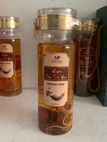 Rượu sâm tiến vua 500ml