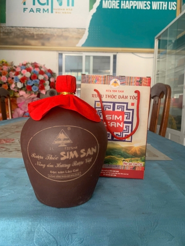 Rượu Thóc Sim San, Y Tý (Nậm gốm 2000ml)