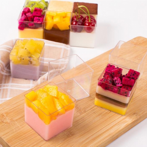 Cốc Nhựa Mica Vuông Đựng Bánh Lạnh