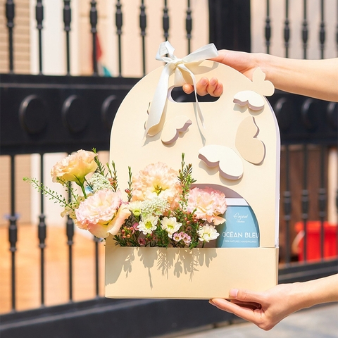 Túi Giấy Cắm Hoa (Họa Tiết Cánh Bướm)