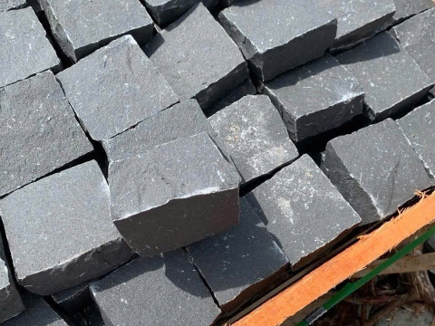 ĐÁ CUBIC- ĐÁ CHẺ TAY