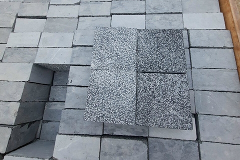 Đá cubic bazan băm mặt