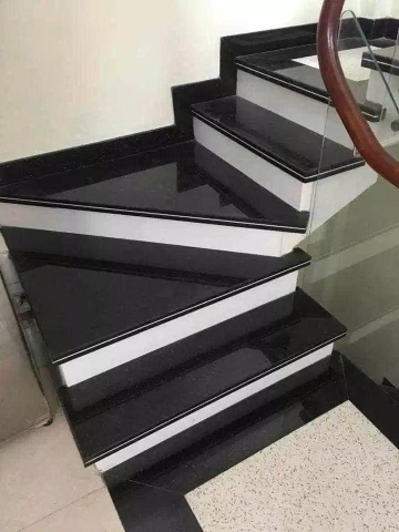 Đá granite đen
