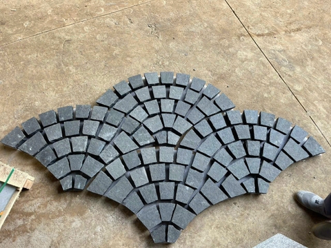 Đá cubic bazan cắt thô