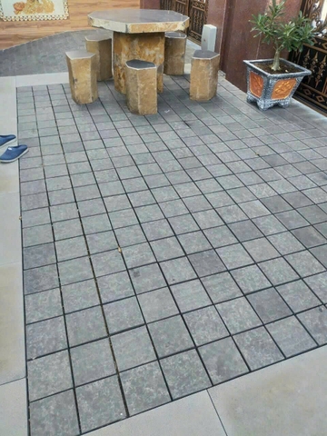 Đá cubic bazan cắt thô