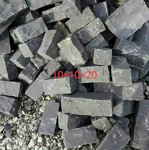 Đá cubic bazan đen chẻ tay