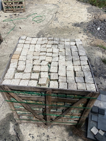 ĐÁ CUBIC- ĐÁ CHẺ TAY