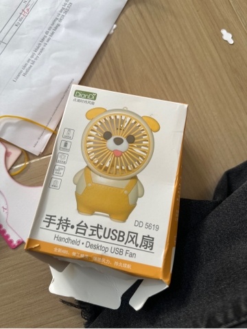 Quạt Cầm Tay Capypara