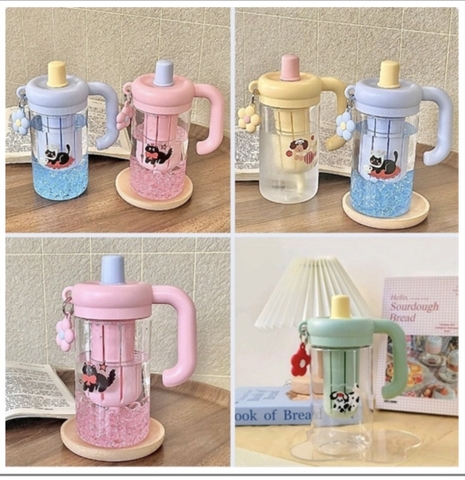 Bình Nước Nhựa Chú Mèo Bông Hoa