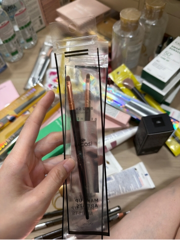 Cọ Nhấn Đuôi Mắt Vacosi