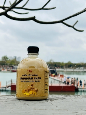 Nước cốt gừng xuyên khung tắm bé, ngâm chân người lớn, người cao tuổi và mẹ bầu làm từ gừng ré Tây Nguyên - Gấm Nguyễn TTA