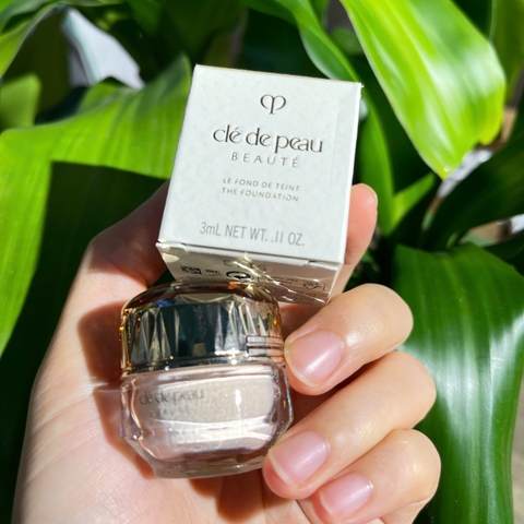 Kem nền CLE DE PEAU le fond de teint 3ml - #10 very light ivory