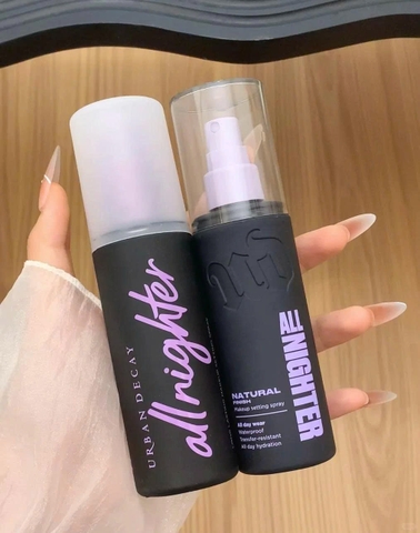 Xịt khóa nền URBAN DECAY spray all night 118ml (bản mới)