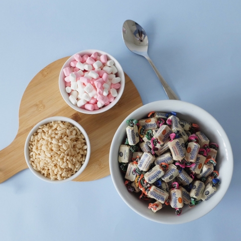 KẸO BƠ CỨNG Rj's Mackintosh Toffee Deluxe, MIX 6 VỊ Mint - Malt – Coconut - Egg & Cream - Toffee - Harrogate, 200g