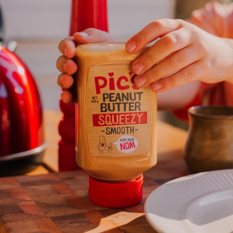 CHAI XỊT SỐT BƠ ĐẬU PHỘNG LỎNG Pic's Peanut Butter Smooth Squeezy, GLUTEN FREE, 450g