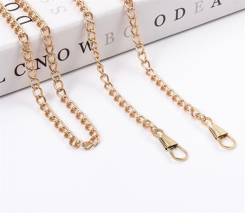 xích ví rỗng kèm móc màu vàng