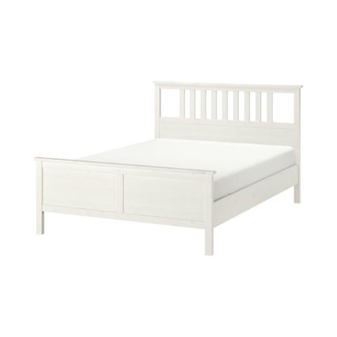 Giường gỗ thông HEMNES mang đến vẻ đẹp mộc mạc