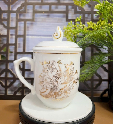 Cốc sứ mẫu đơn Vinh hoa Phú quý khảm vàng