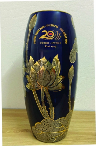 Bình sứ men màu vàng kim