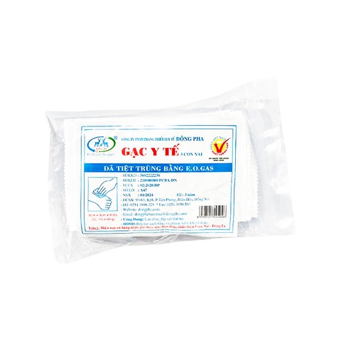 Gạc y tế tiệt trùng 3 Con Nai 8cm x 9cm x 8 lớp (gói 10 miếng)