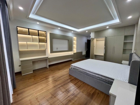 NHÀ PHÂN LÔ PHÙNG TRÍ KIÊN-CẦU GIẤY