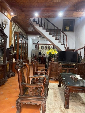 NHÀ PHÂN LÔ TRẦN QUỐC HOÀN.