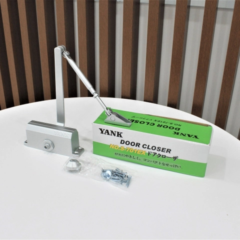 Tay đẩy hơi Yank 702-HO