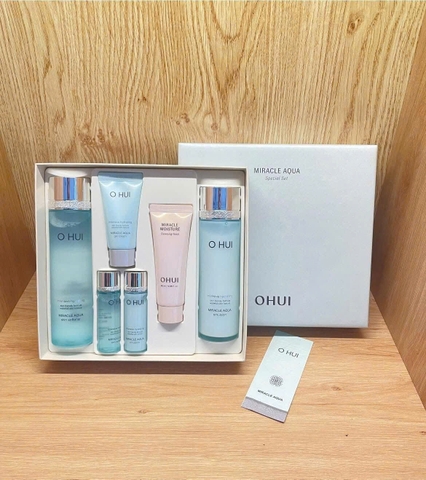 💦💦💦𝐒𝐞𝐭 𝐎𝐡𝐮𝐢 𝐀𝐪𝐮𝐚 - Nước hoa hồng và sữa dưỡng Ohui xanh cấp nước - kiểm soát bã nhờn - giảm mụn - dưỡng ẩm chống lão hoá nước 💦 💦💦