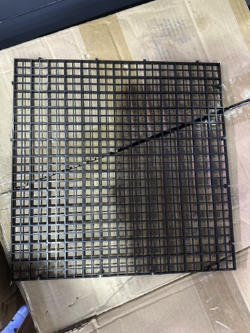 tấm ngăn  bể 30x30 đen