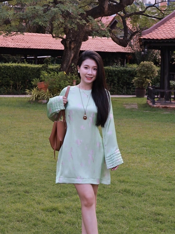 |DLN-001| LIÊN HOA Đầm Gấm Form Ngắn Tay Dài