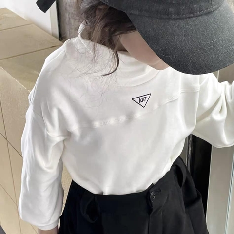 ÁO DÀI CỔ LỌ TRẮNG PUKIDS