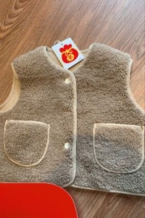 Áo gile lông cừu nâu