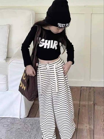 Áo croptop dài tay đen