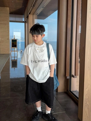QN Jean Đen Trơn Viền Chỉ Vàng