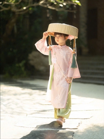 SET Áo Dài Hồng Quần Xanh kèm charm