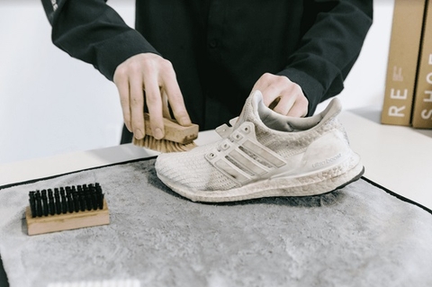Cách vệ sinh, giặt giày Adidas đúng chuẩn từ hãng, sạch như mới