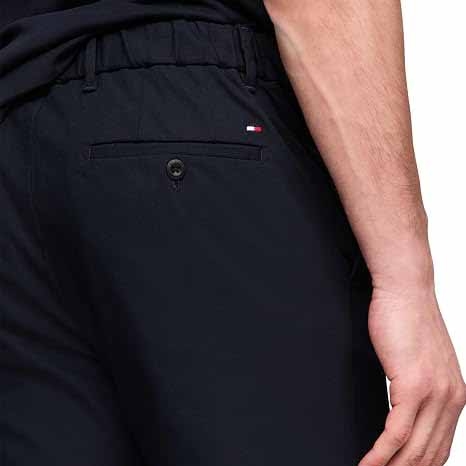 Quần Tommy Hilfiger Chính Hãng -  Casual Moisture Wicking Wrinkle Resistant Pants - Màu Đen | JapanSport MW37350-400