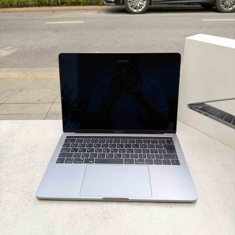 【Đã qua sử dụng】Apple MacBook Pro 2019 13.3 inch - Core i7 2.8GHz | RAM 16Gb | SSD 128GB - Silver |  JapanSport