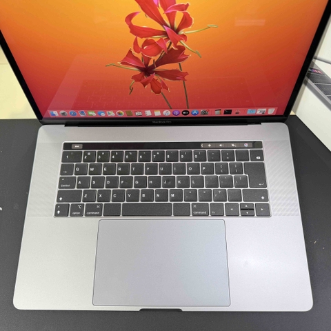 【Đã qua sử dụng】Apple MacBook Pro 2019 15 inch - Core i9-9880H 2.3GHz | RAM 16GB | SSD 512B - Bạc | JapanSport