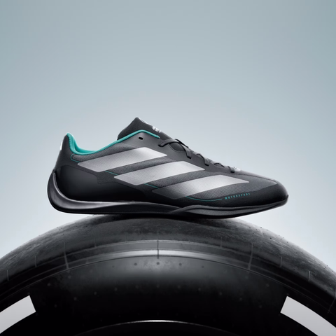 Giày Adidas Chính hãng - FEROZA BASE MERCEDES AMG PETRONAS F1 TEAM - Màu Đen | JapanSport JQ3273