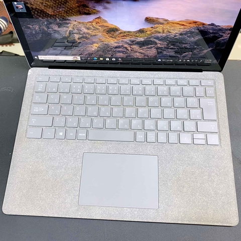 【Đã qua sử dụng】Surface Laptop 2 13.5 Inch Core i5 8250U 1.6GHz | 8GB | 256GB - Bạc |  JapanSport