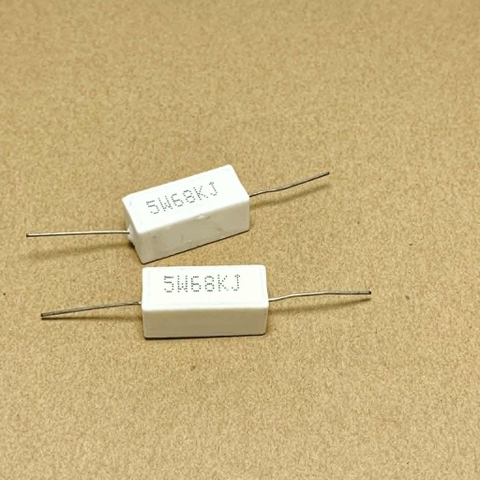 5 cái iện trở sứ 5W 68Kohm 68KR 68K kiểu ngang 9x22mm