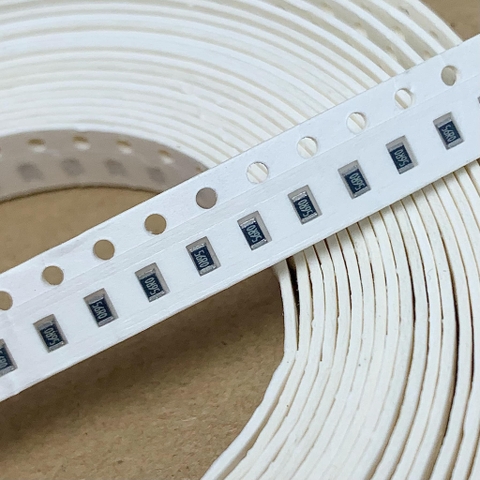 20 cái điện trở dán SMD 0805 56R0 56ohm 560 5%
