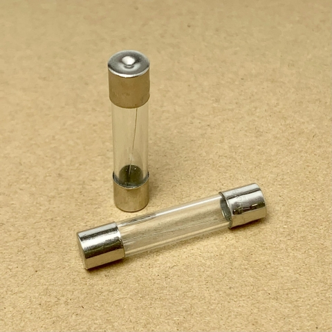 10 cái cầu chì ống thủy tinh 250V 0.5A kích thước 6x30mm