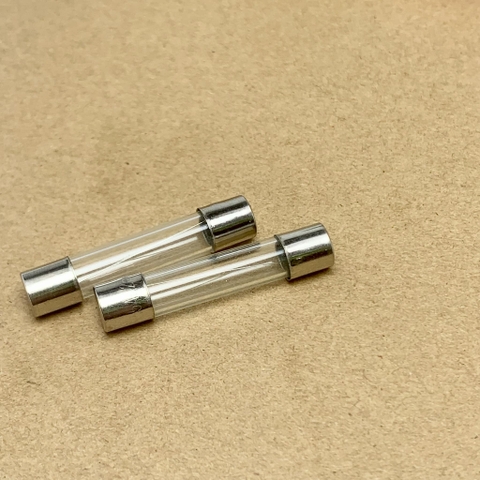 5 cái cầu chì ống 250V 5A kích thước 6x30mm